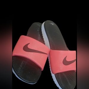 Nike hot pink with black sandals